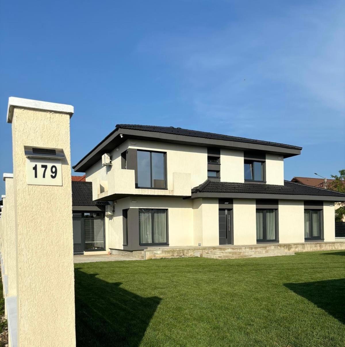 Casira Guesthouse Sînmartin Exteriör bild